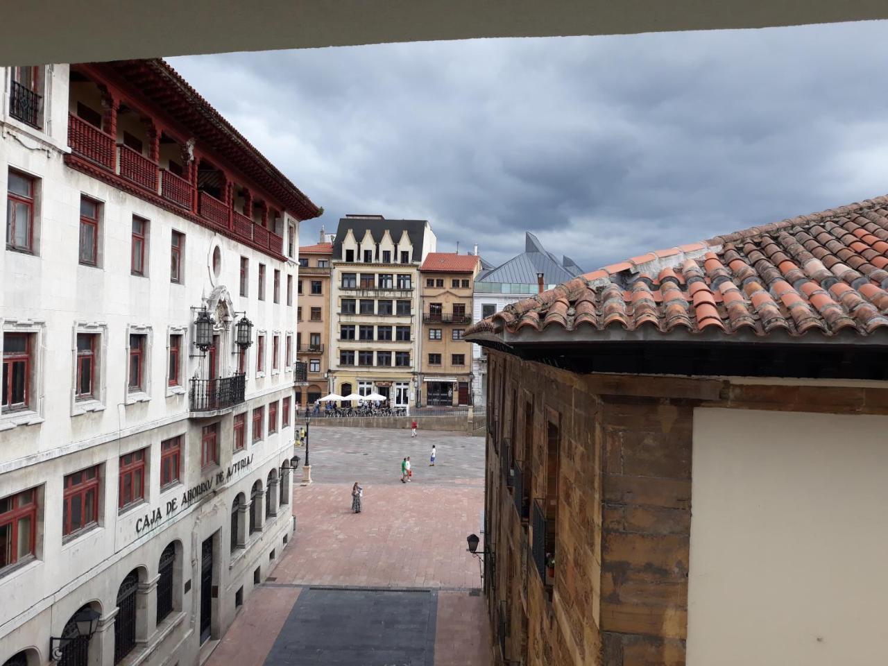 Viviendas Oviedo Catedral Buitenkant foto